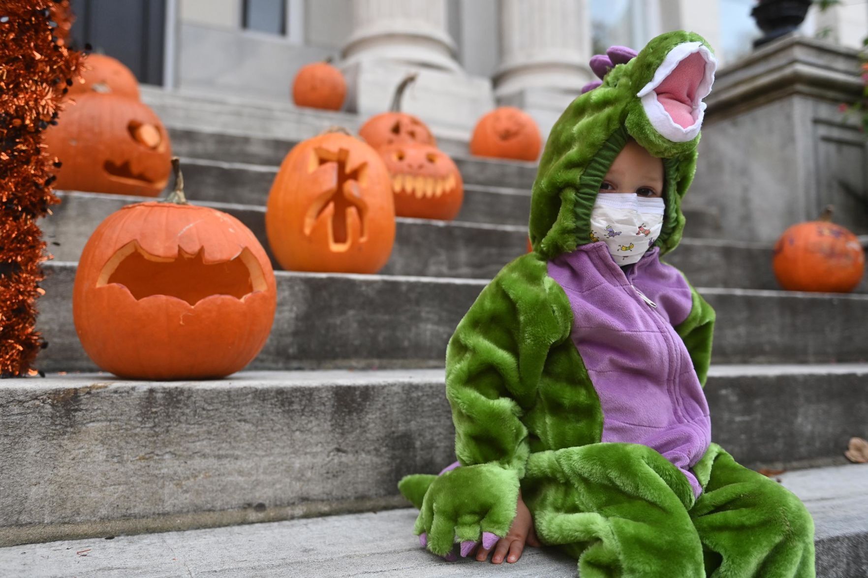 Halloweekend's pumpkin Path 4